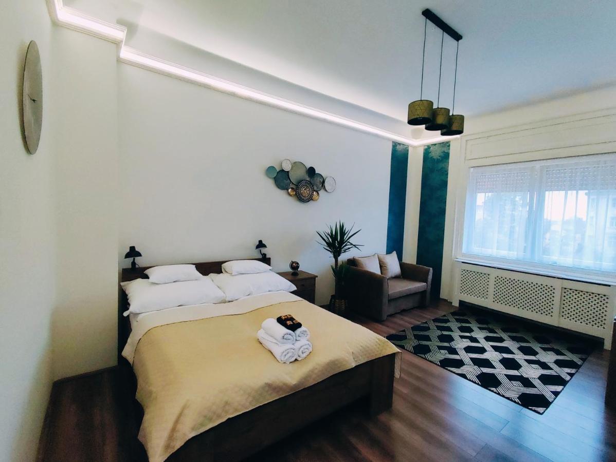 Central Palace Apartman 德布勒森 外观 照片