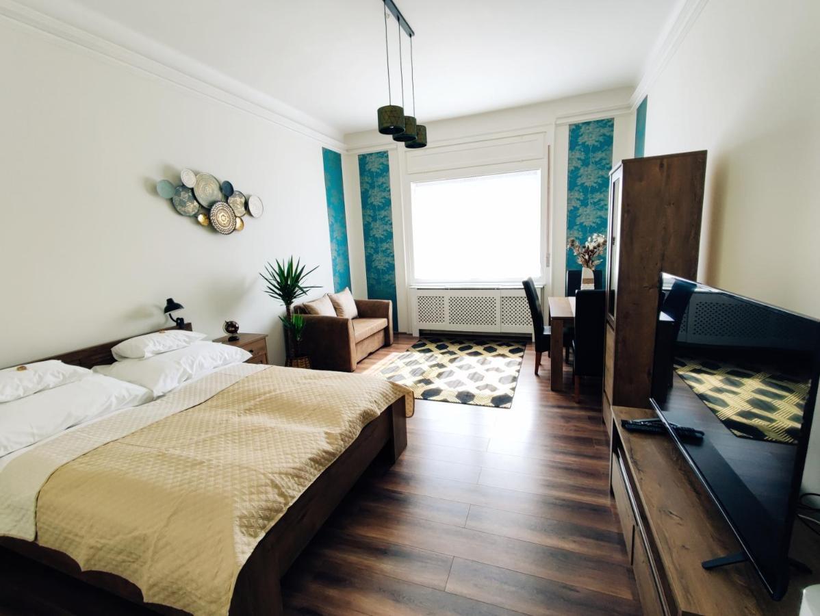 Central Palace Apartman 德布勒森 外观 照片